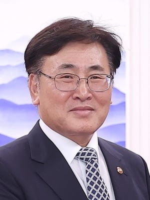 Cutting Edge Superconductors logo